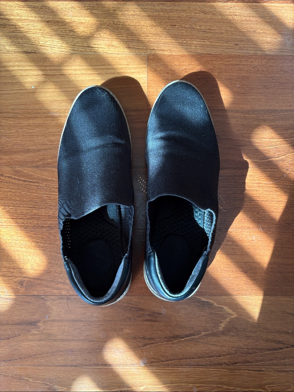 me too Black Slip-On Knit Flats